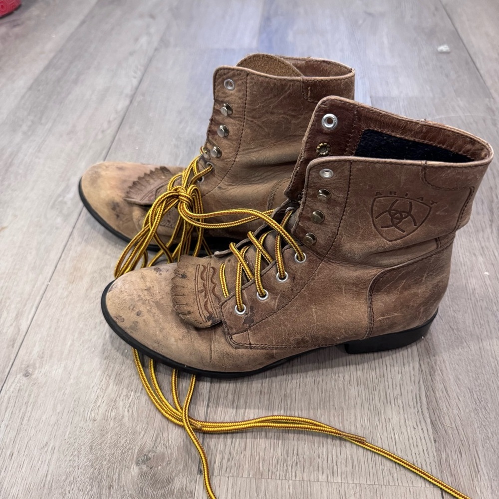 Ariat Women's Heritage Lacer II Western Boots, Size 6M/7-7.5W Brown Distressed